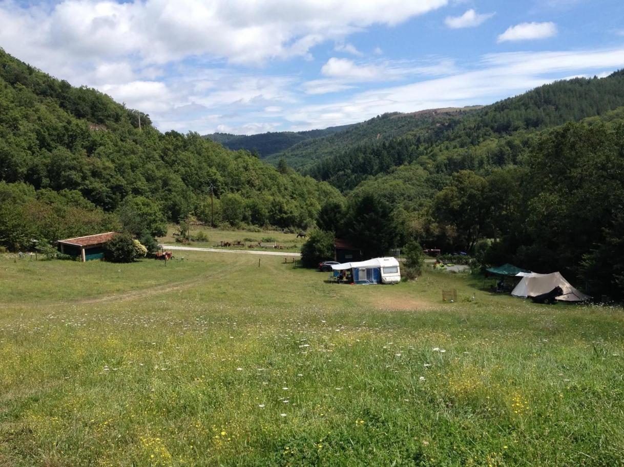 Ferme Les Therondels Saint-Pons-de-Thomieres Zewnętrze zdjęcie